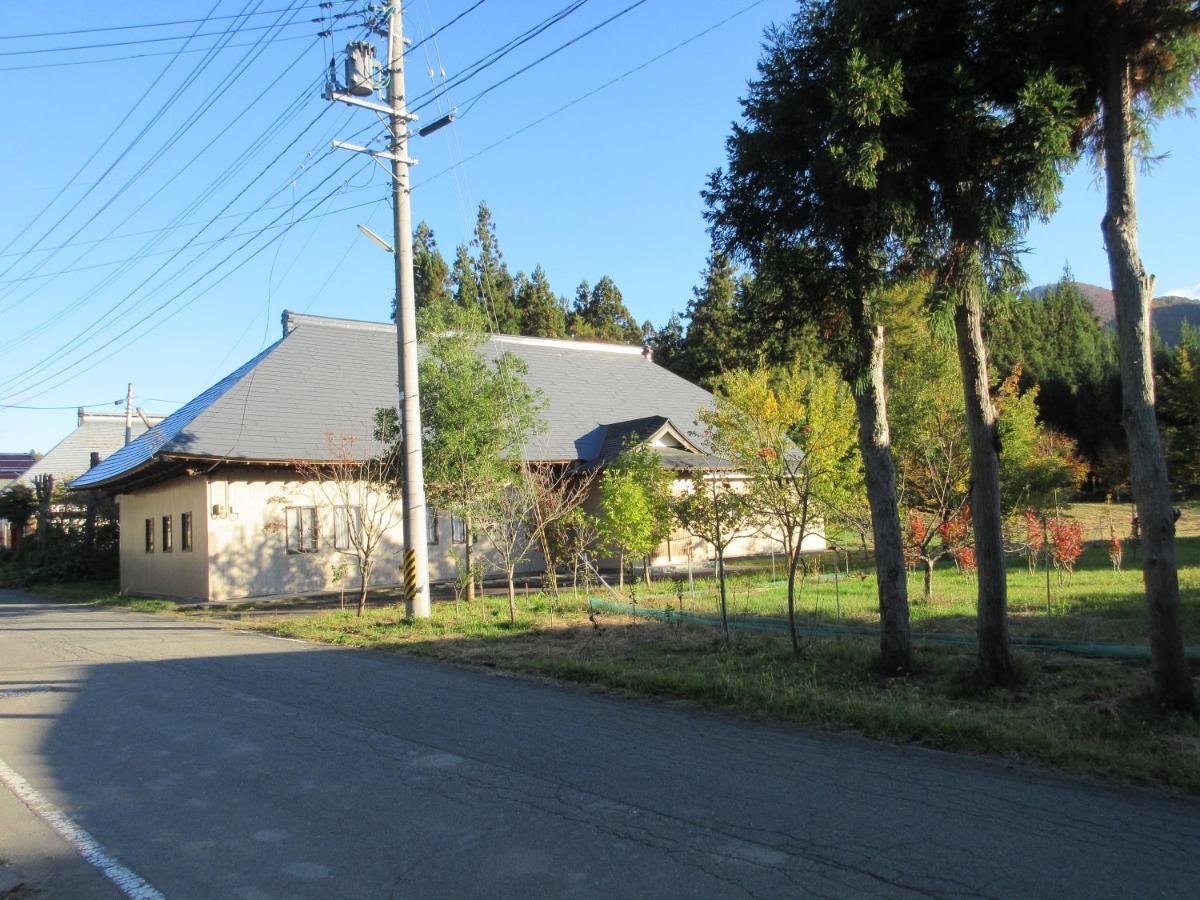 民泊くま - 絵画と音楽の宿 Inawashiro Exterior photo